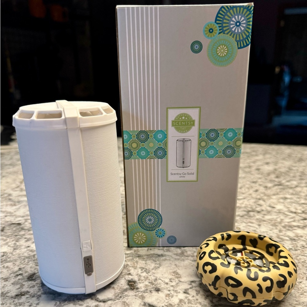 Scentsy Diffuser Fan Lot of 2.